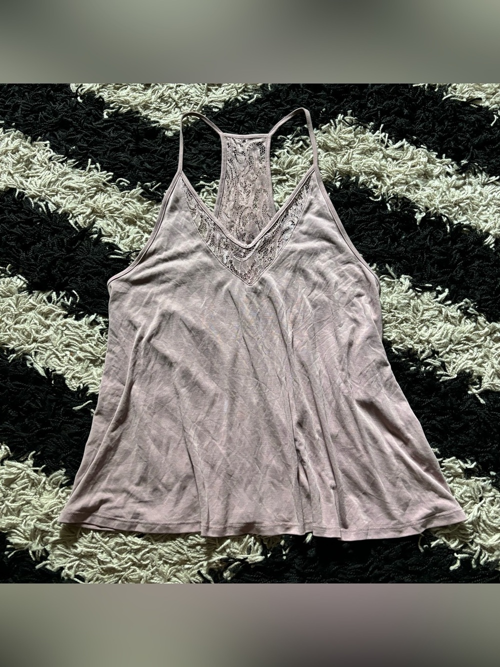 Caution to the Wind Pale Mauve Racerback Lace Paneling Flowy Tank Top Women’s L
